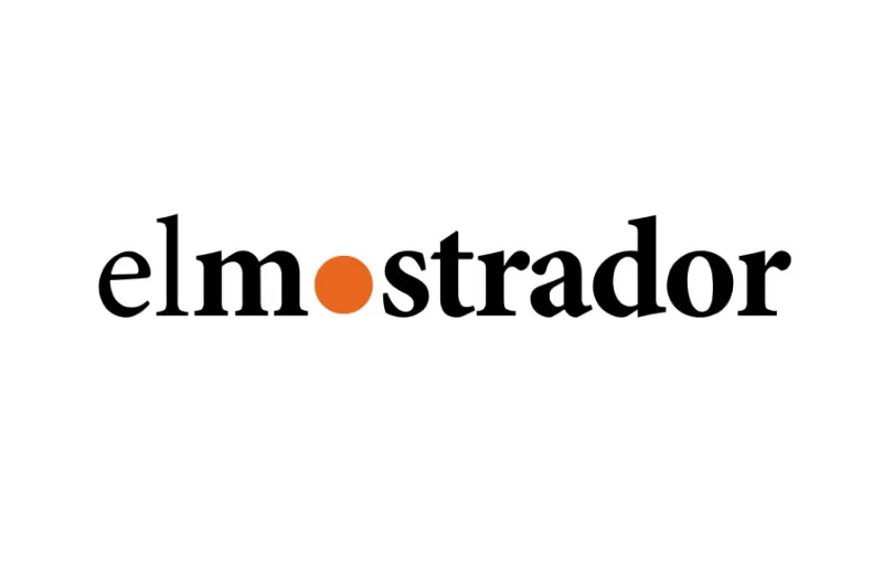 Brand logo displaying the word 'elmostrador' with an orange circle in place of the letter 'o'.